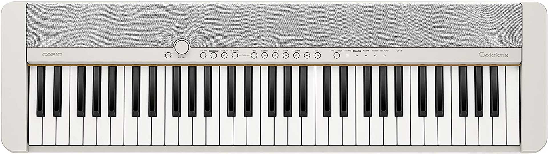 Das CT-S1 ist ein Casiotone Keyboard, das mit tollen Piano- und E-Piano-Sounds ausgestattet ist.